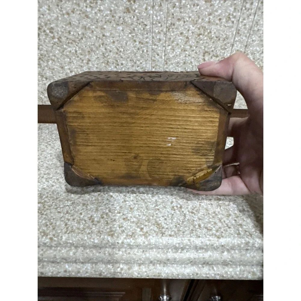 Unbranded this vintage